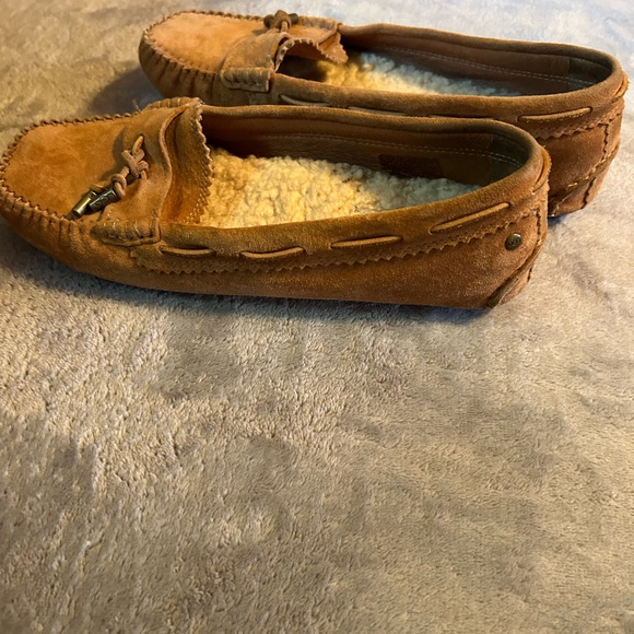 UGG Sz 8 Roni Moccasin Slipper Suede Leather Loafer Shoes Chestnut Brown Women’s - Picture 5 of 16
